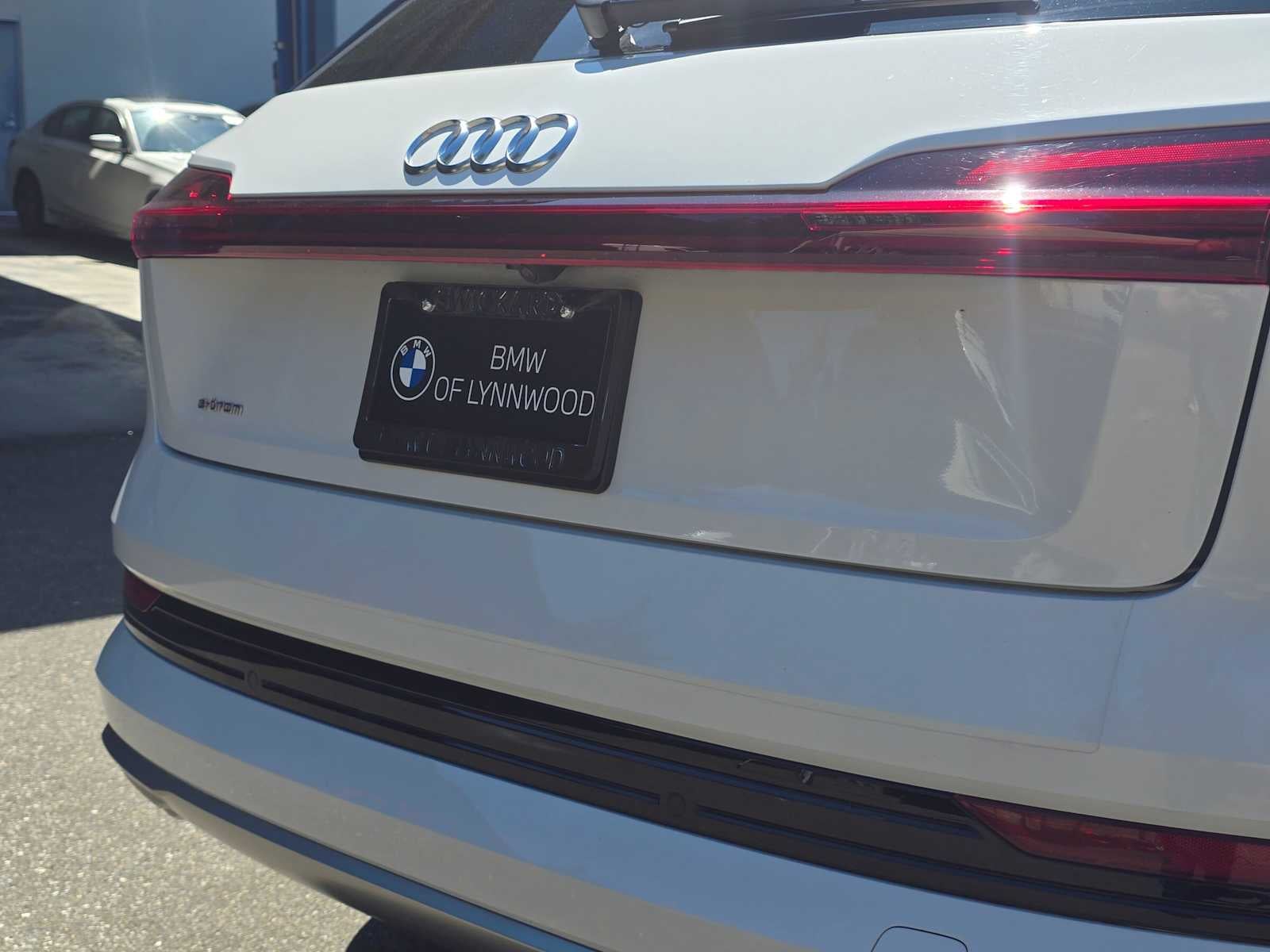 2019 Audi e-tron Prestige