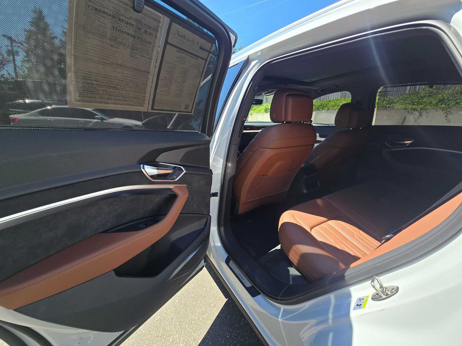 2019 Audi e-tron Prestige