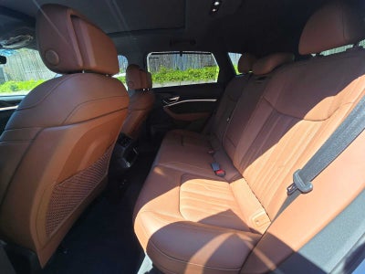 2019 Audi e-tron Prestige