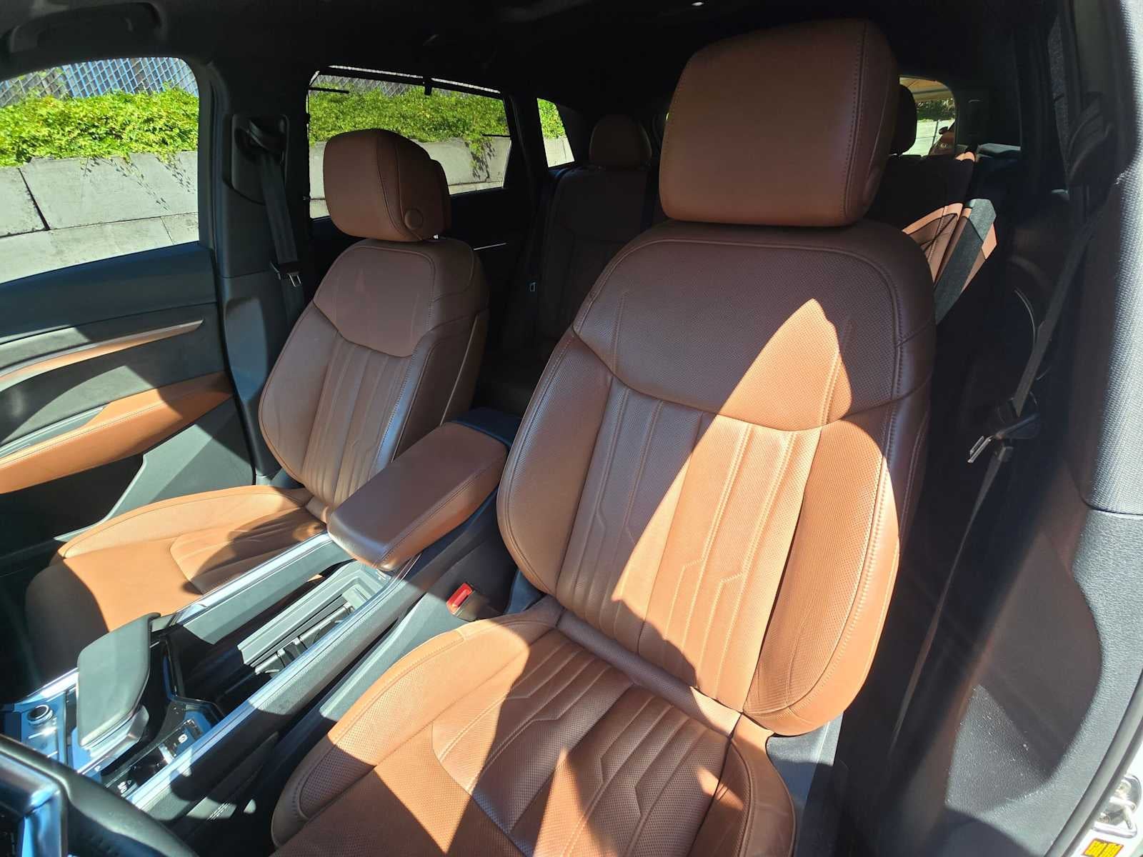 2019 Audi e-tron Prestige