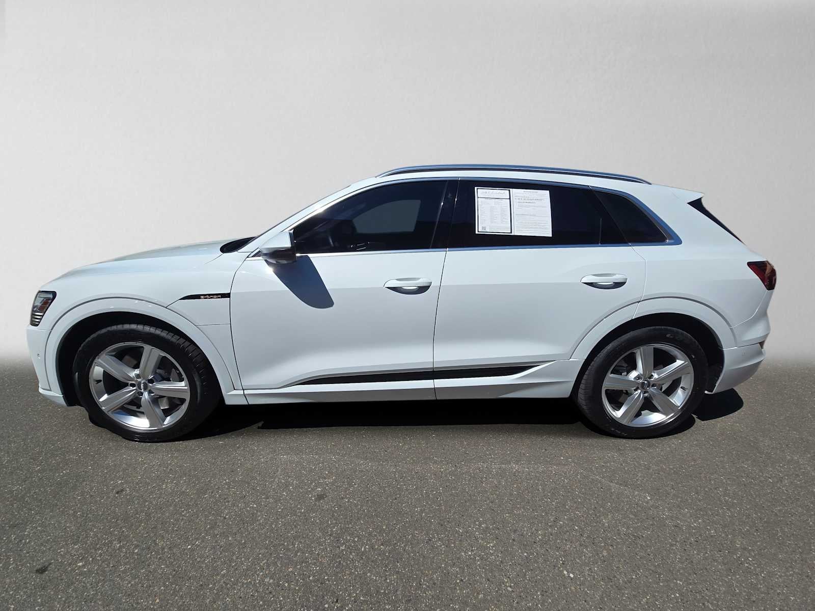 2019 Audi e-tron Prestige