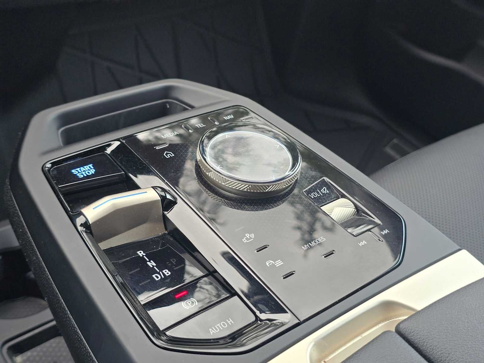 2023 BMW iX xDrive50 xDrive50