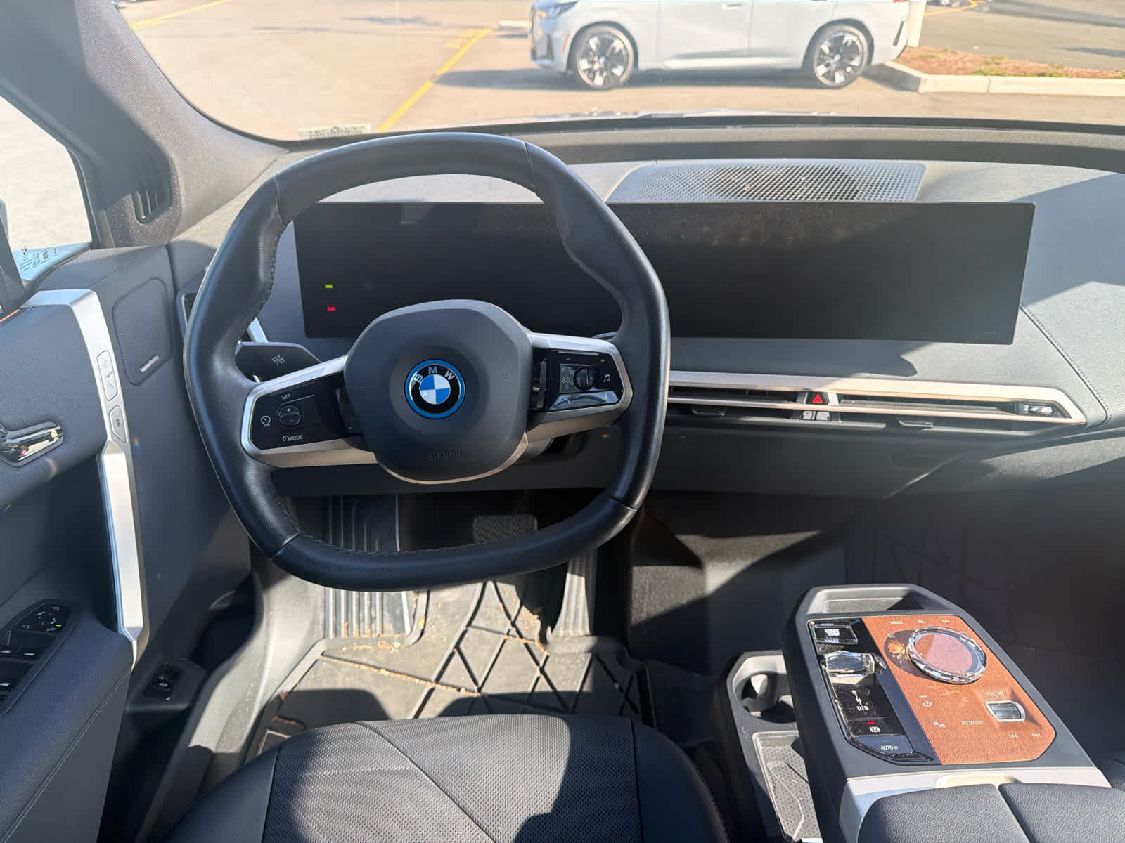 2024 BMW iX xDrive50