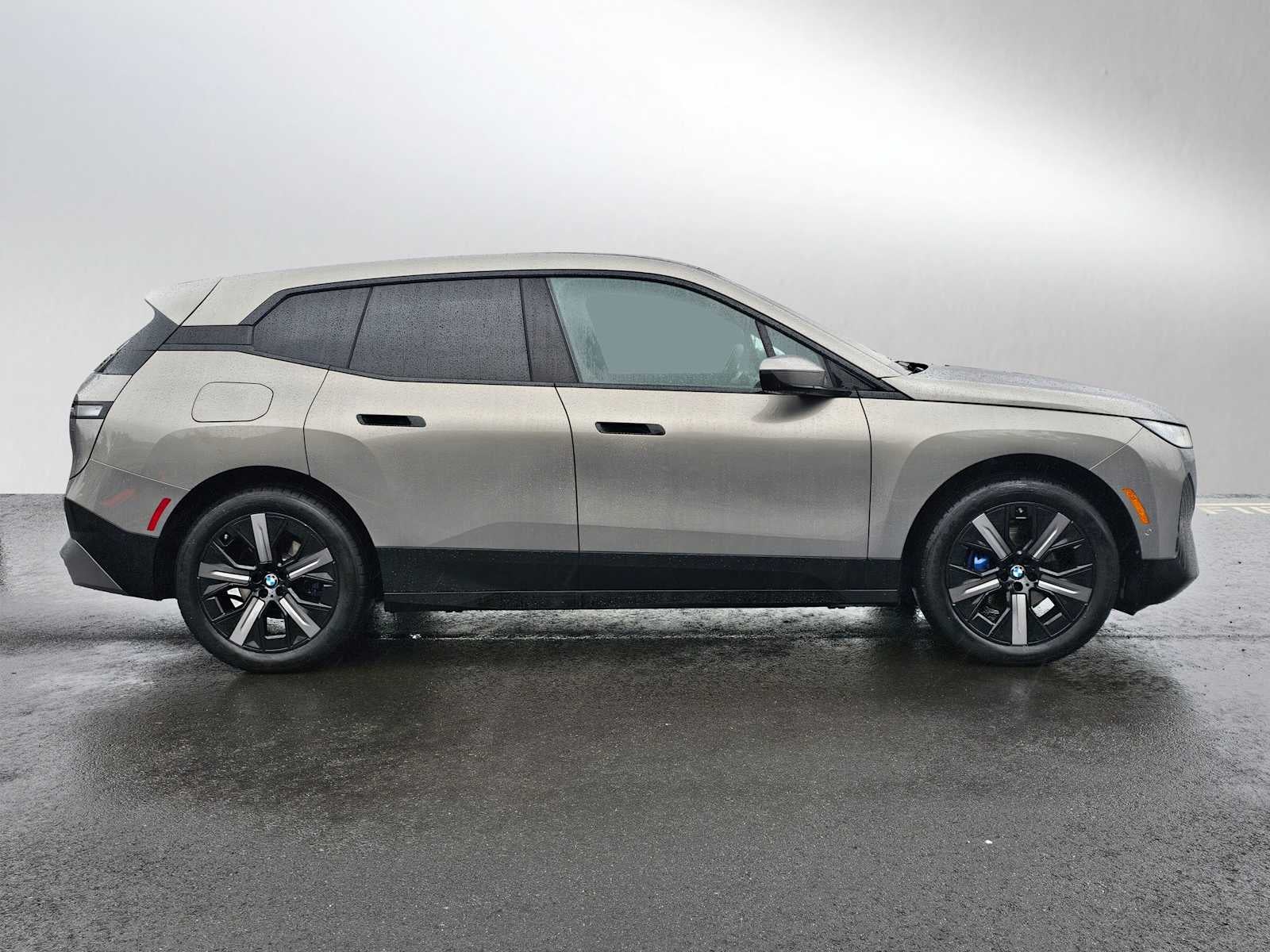 2025 BMW iX xDrive50 xDrive50