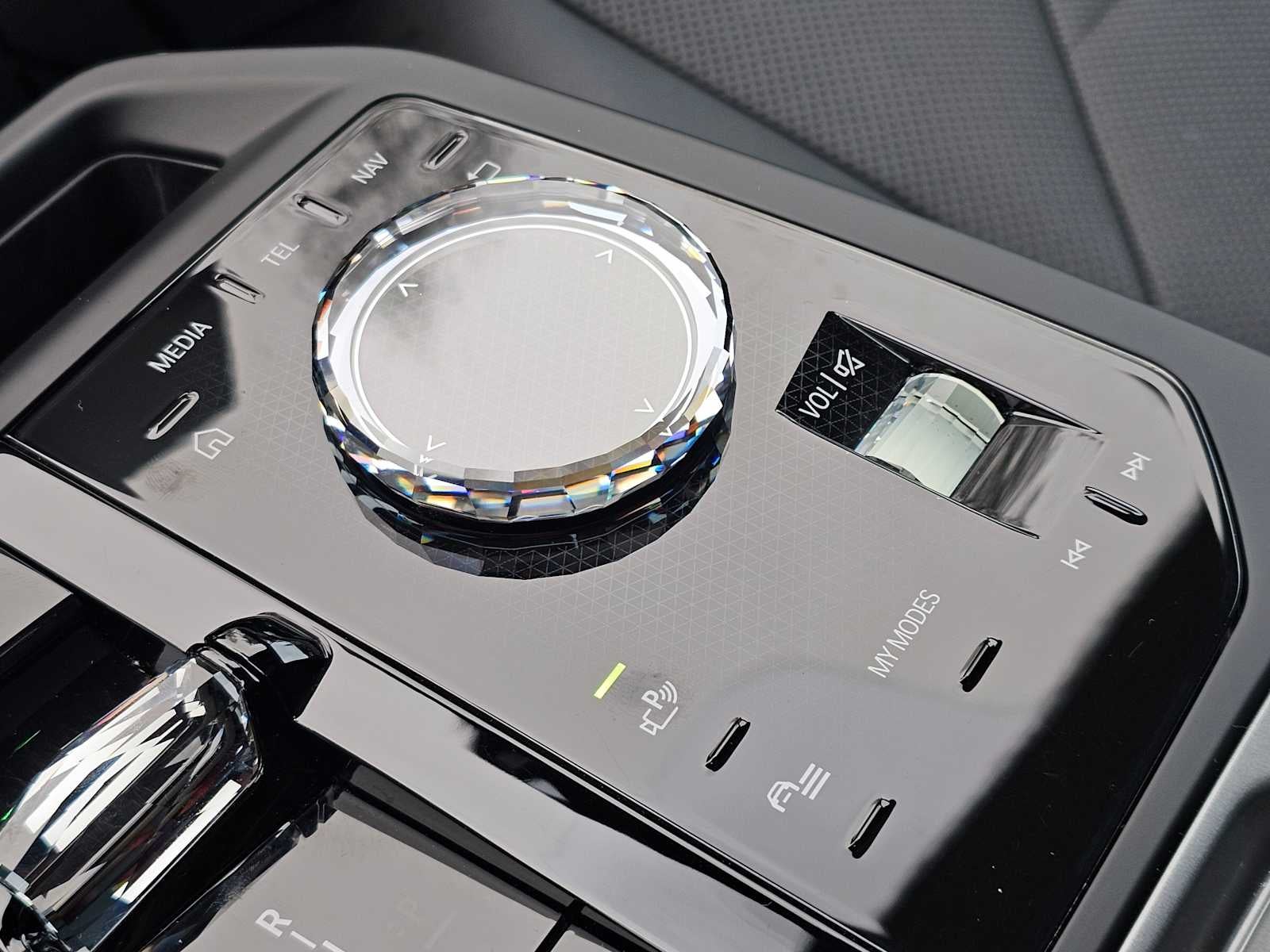 2025 BMW iX xDrive50 xDrive50