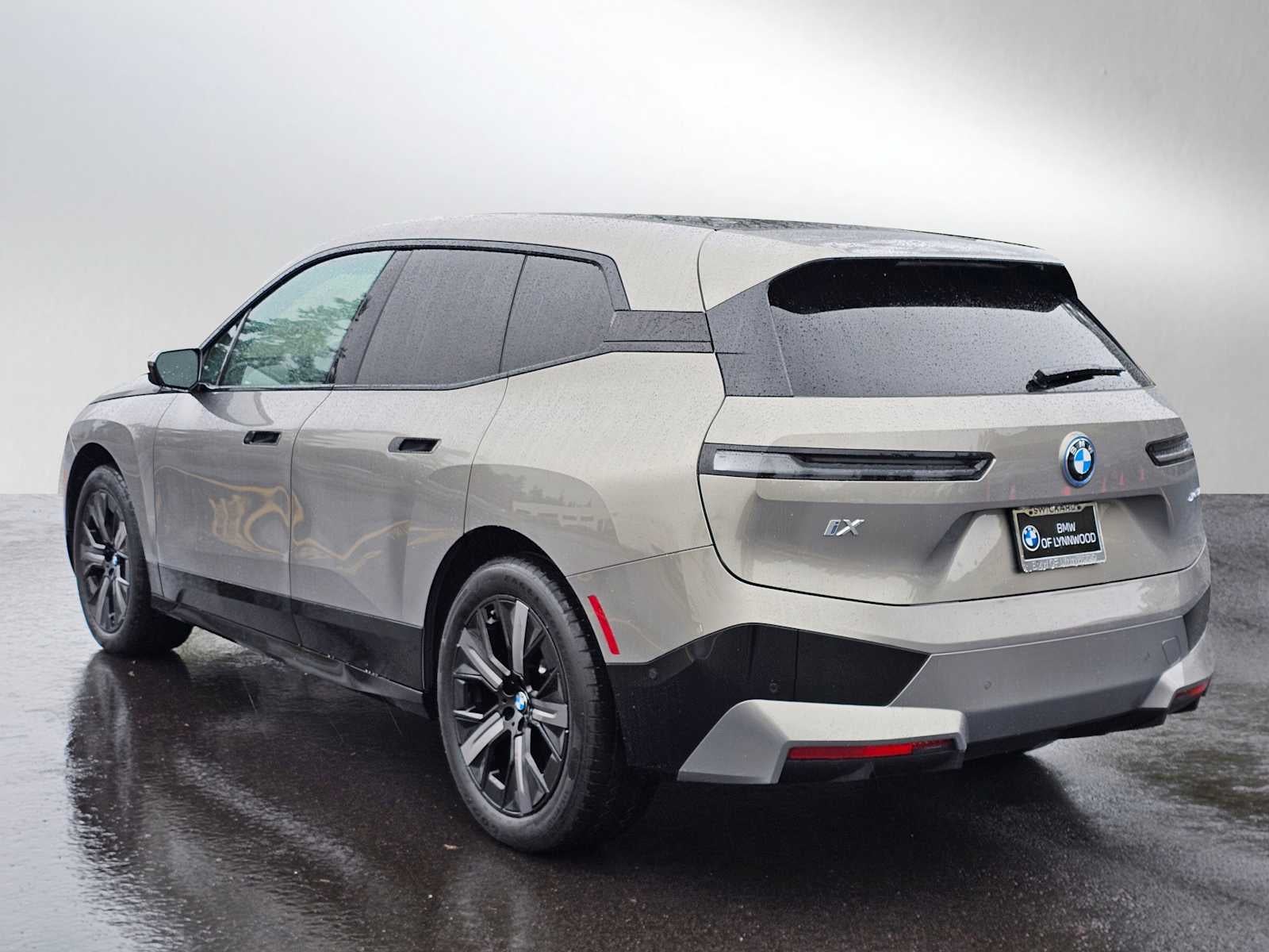 2025 BMW iX xDrive50 xDrive50