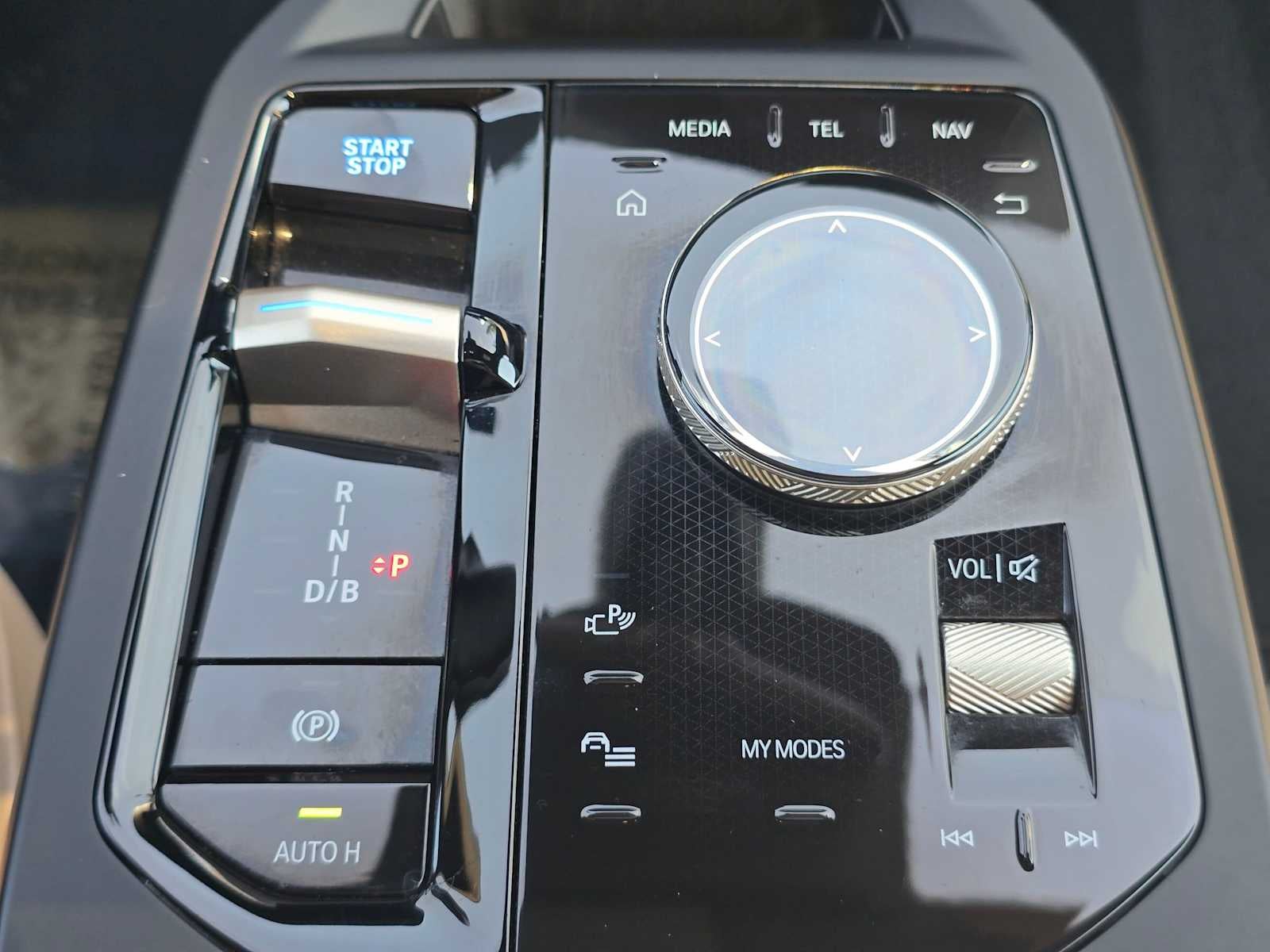 2024 BMW iX xDrive50