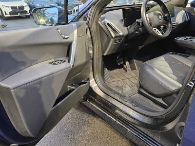 2025 BMW iX xDrive50