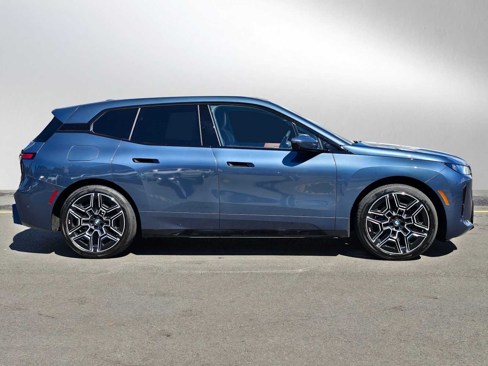 2026 BMW iX xDrive45 xDrive45