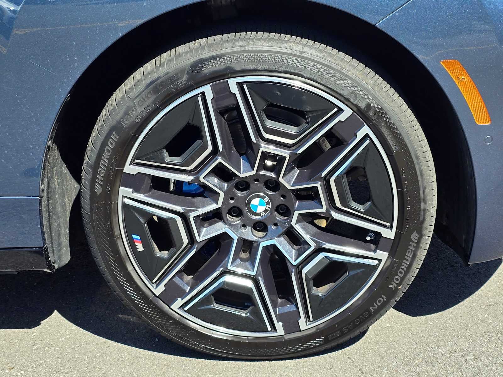 2026 BMW iX xDrive45 xDrive45