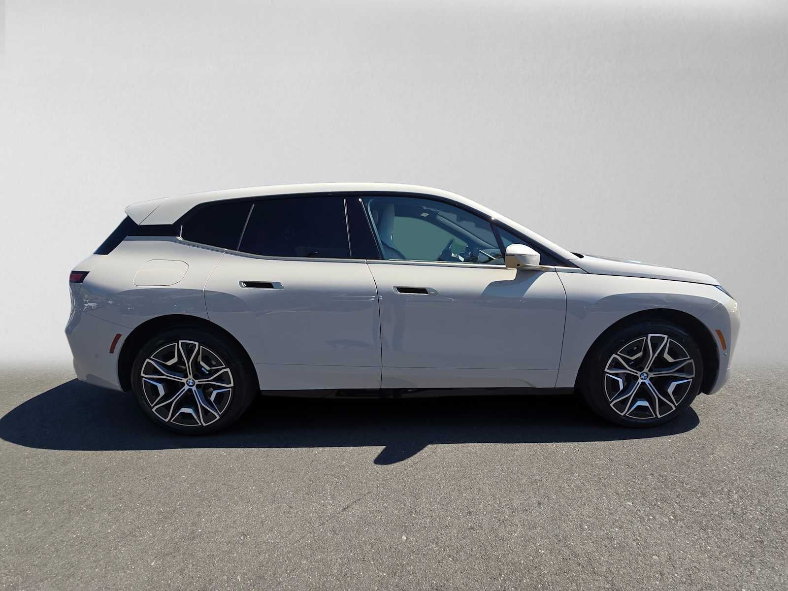 2026 BMW iX xDrive45