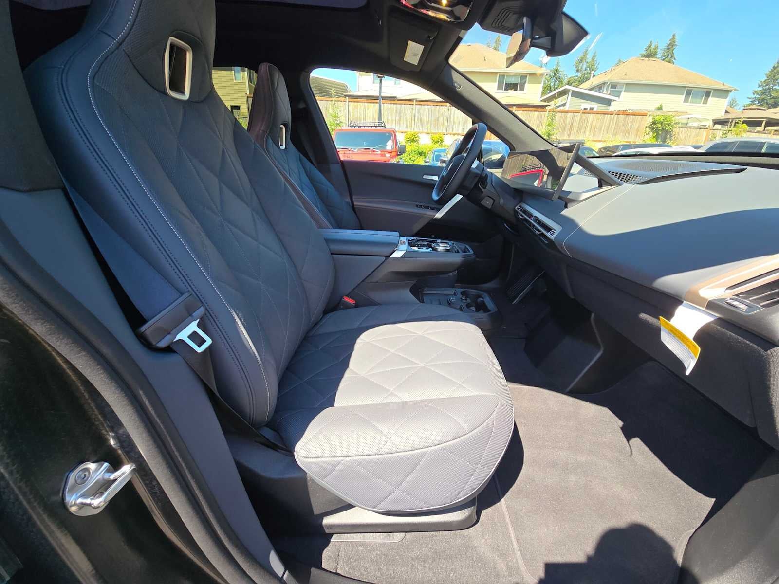 2026 BMW iX xDrive45
