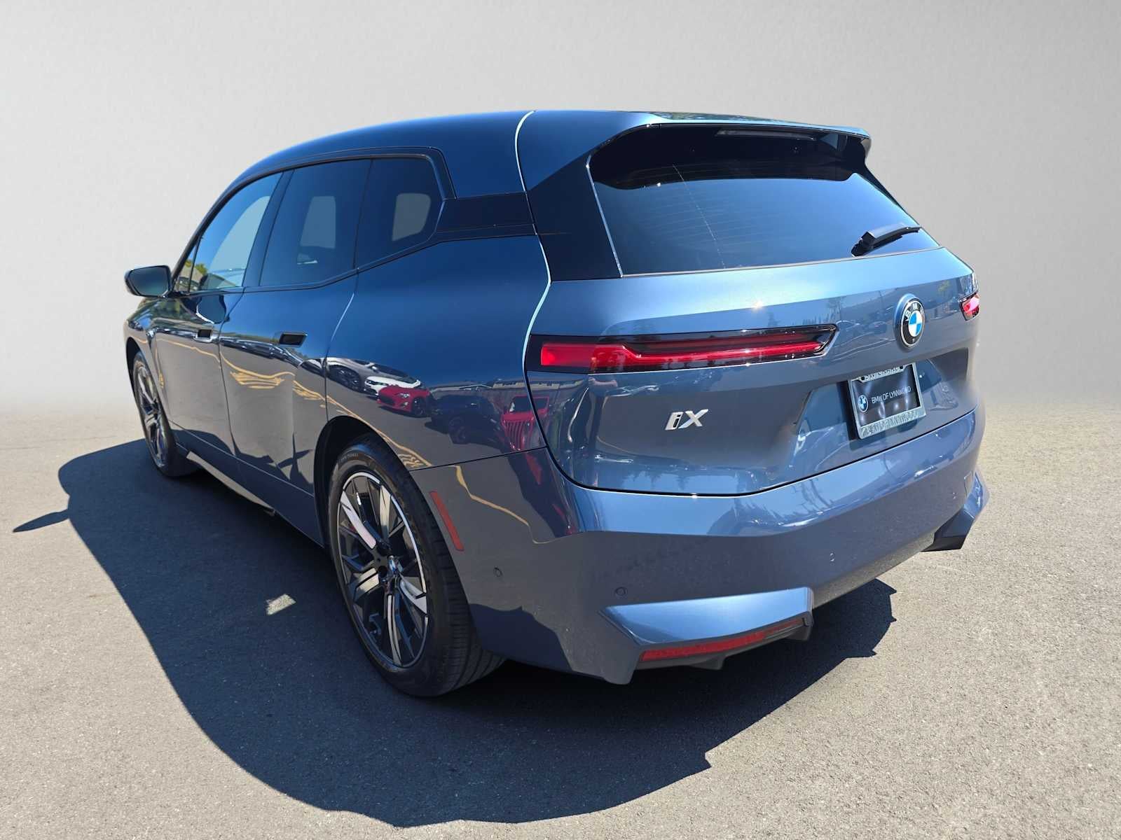 2026 BMW iX xDrive45