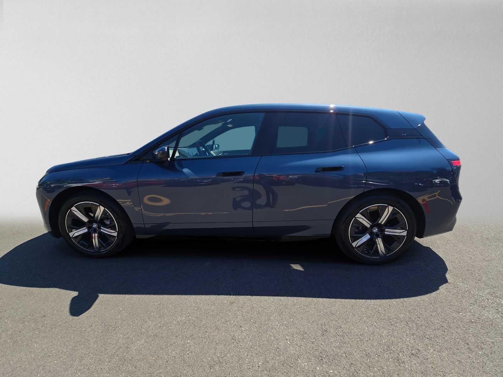 2026 BMW iX xDrive45