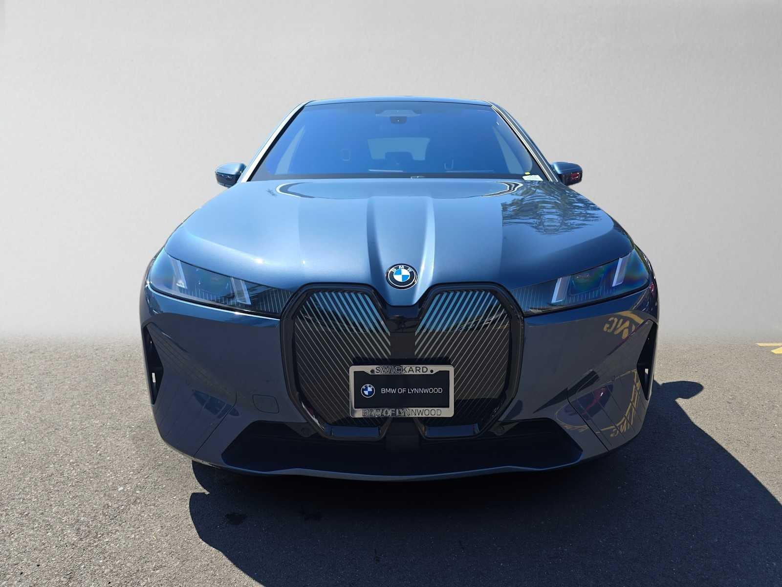 2026 BMW iX xDrive45