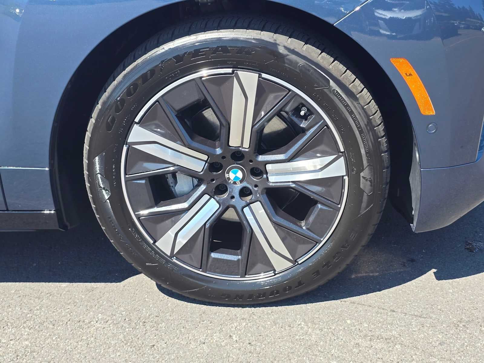 2026 BMW iX xDrive45