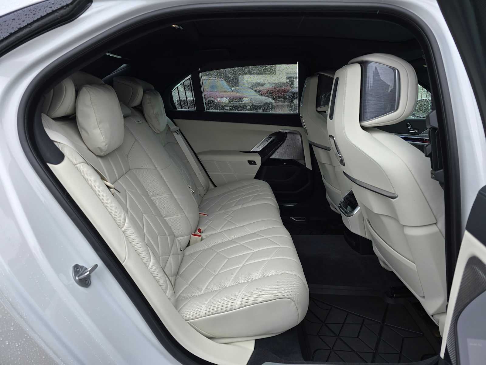 2025 BMW 740i xDrive 740i xDrive