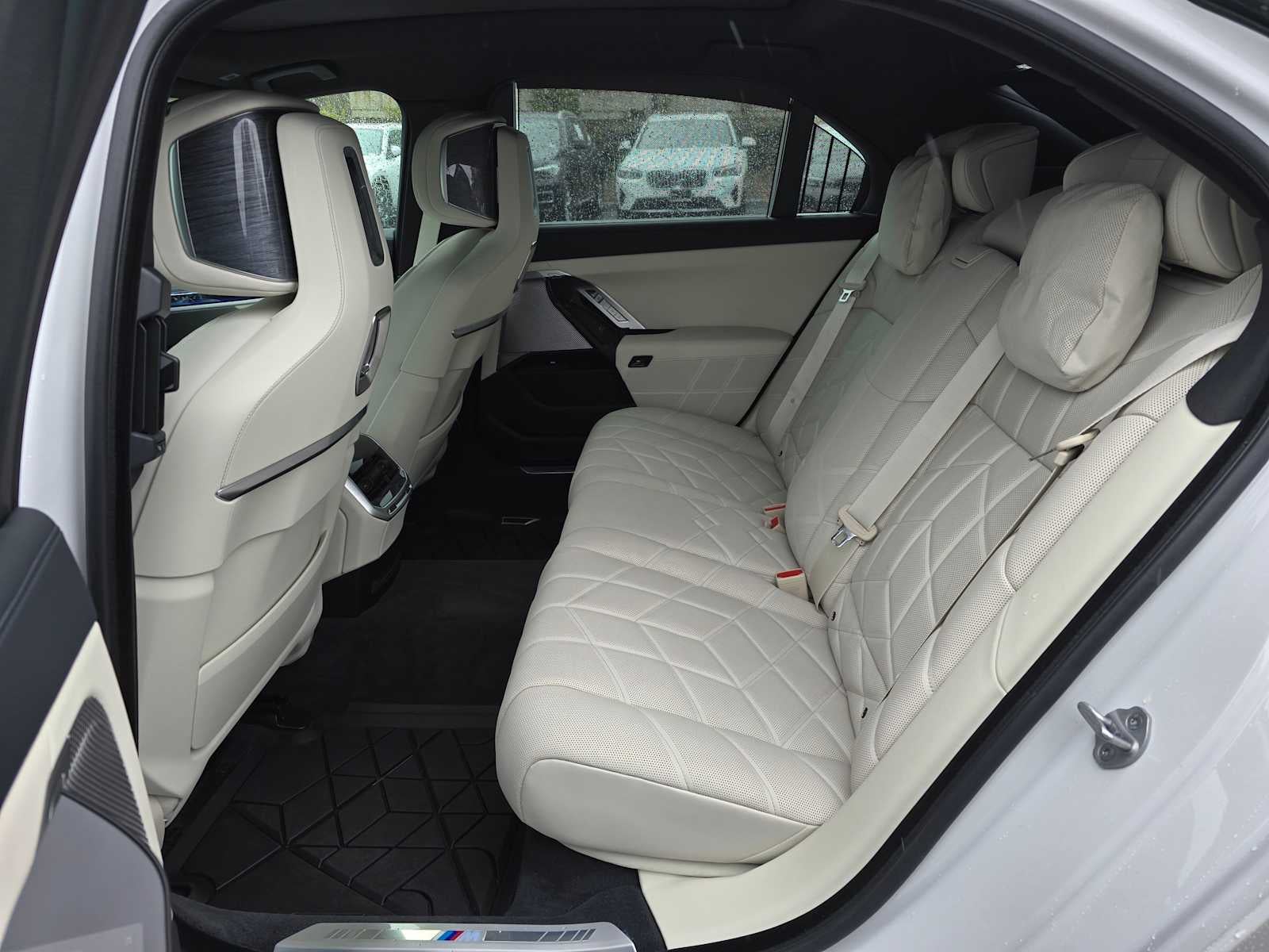 2025 BMW 740i xDrive 740i xDrive