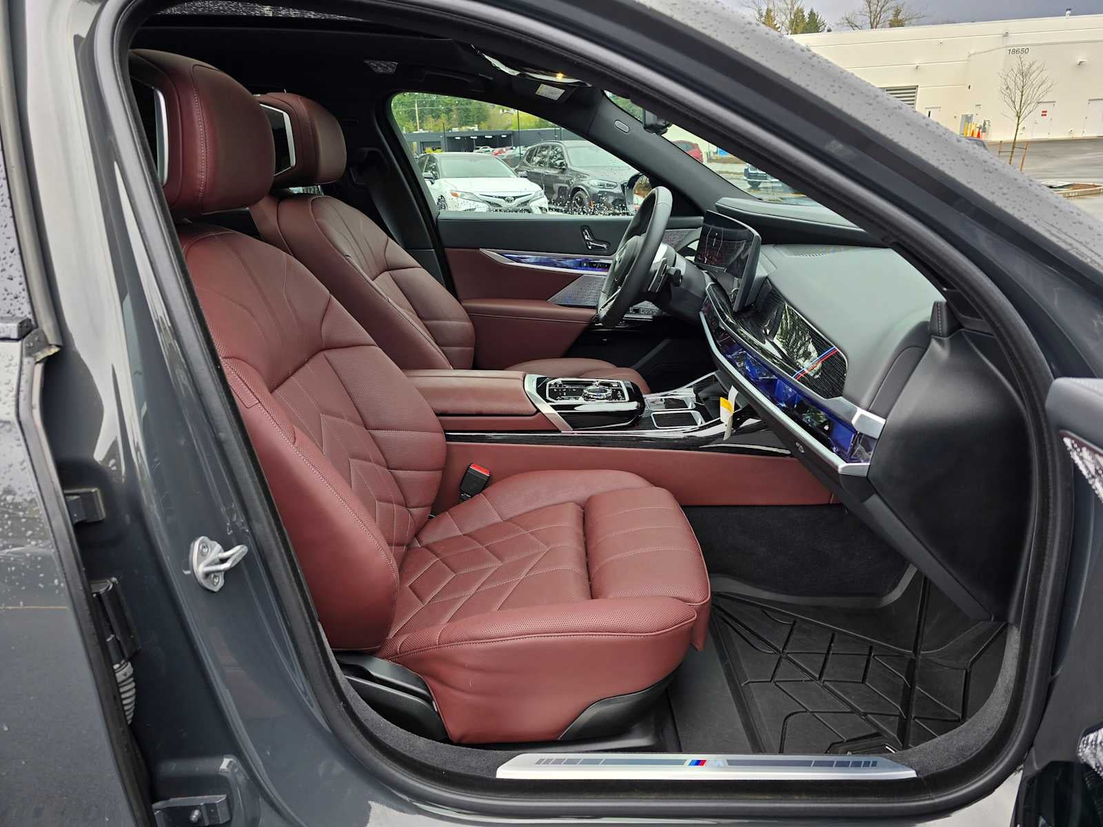 2025 BMW 750e xDrive 750e xDrive