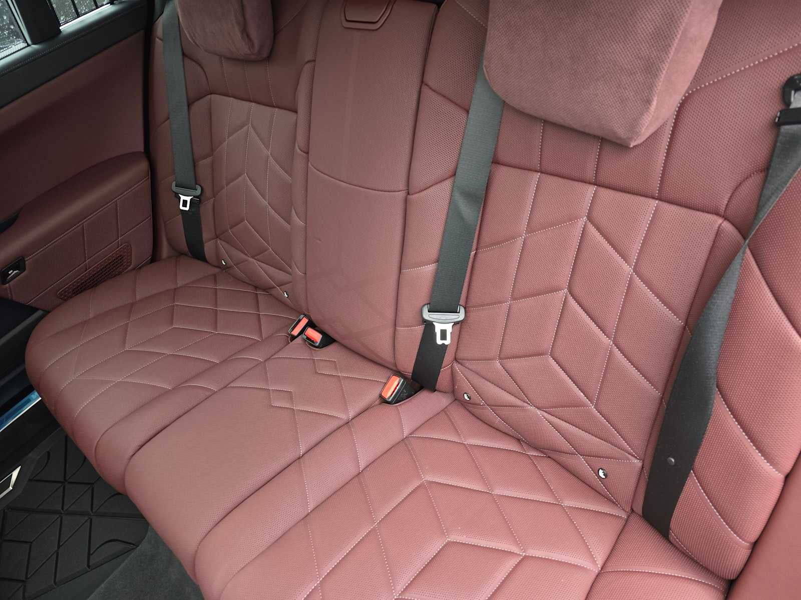 2025 BMW 750e xDrive 750e xDrive