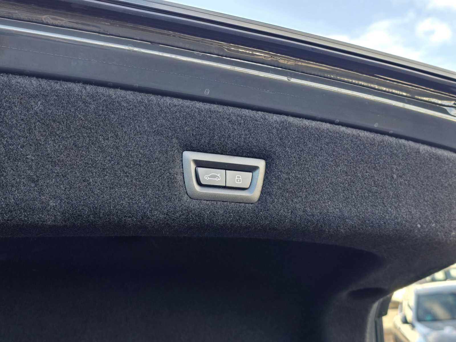 2025 BMW 750e xDrive 750e xDrive