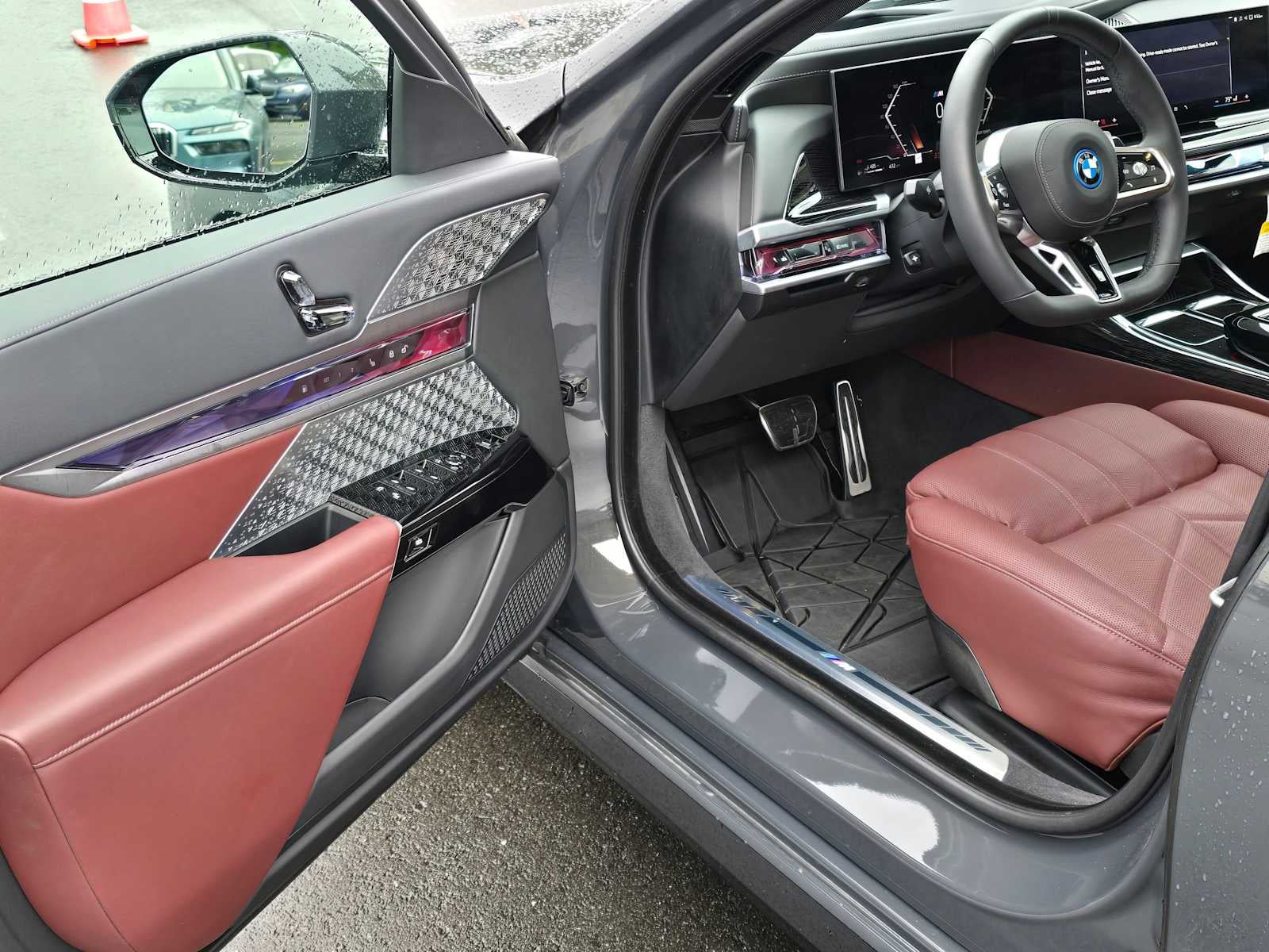 2025 BMW 750e xDrive 750e xDrive