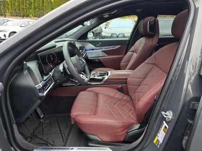 2025 BMW 750e xDrive 750e xDrive