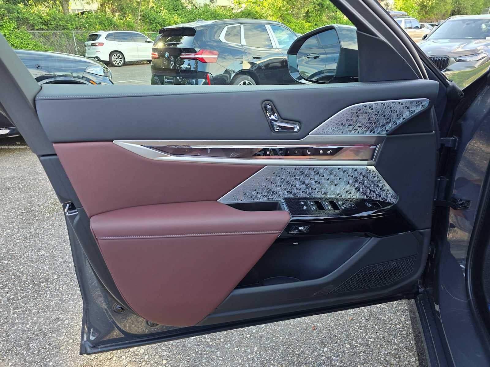 2025 BMW 750e xDrive 750e xDrive