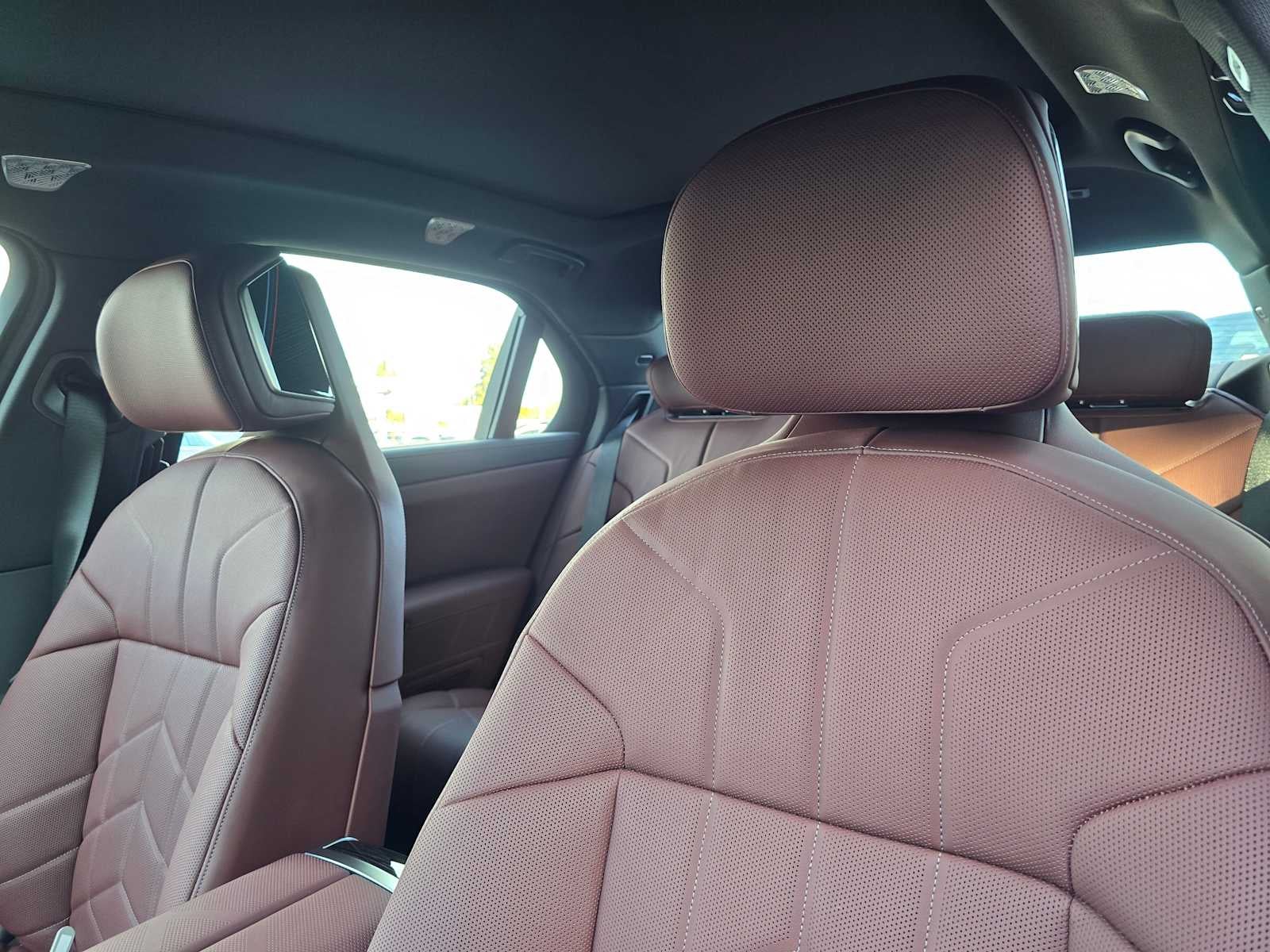 2025 BMW 750e xDrive 750e xDrive