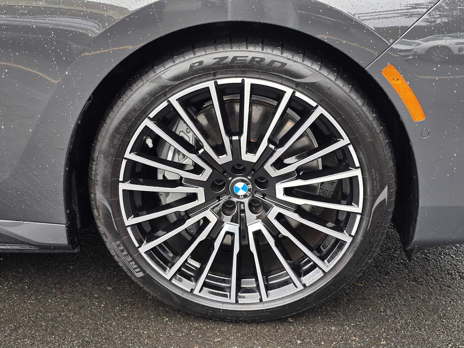 2025 BMW 750e xDrive 750e xDrive