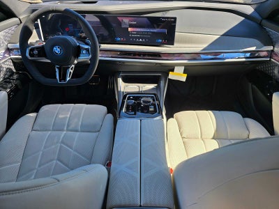 2025 BMW 750e xDrive 750e xDrive