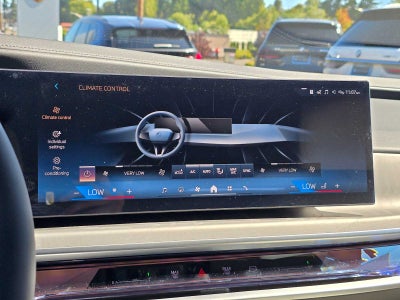 2025 BMW 750e xDrive 750e xDrive