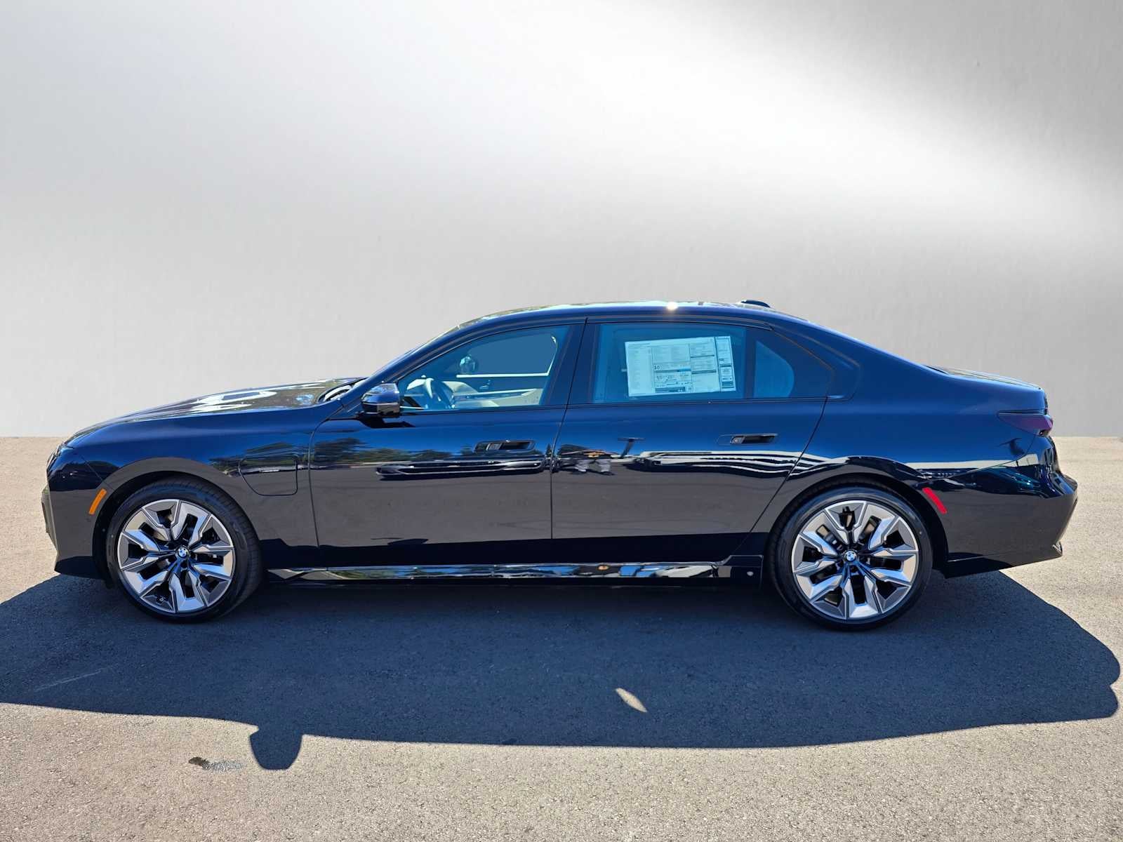 2025 BMW 750e xDrive 750e xDrive