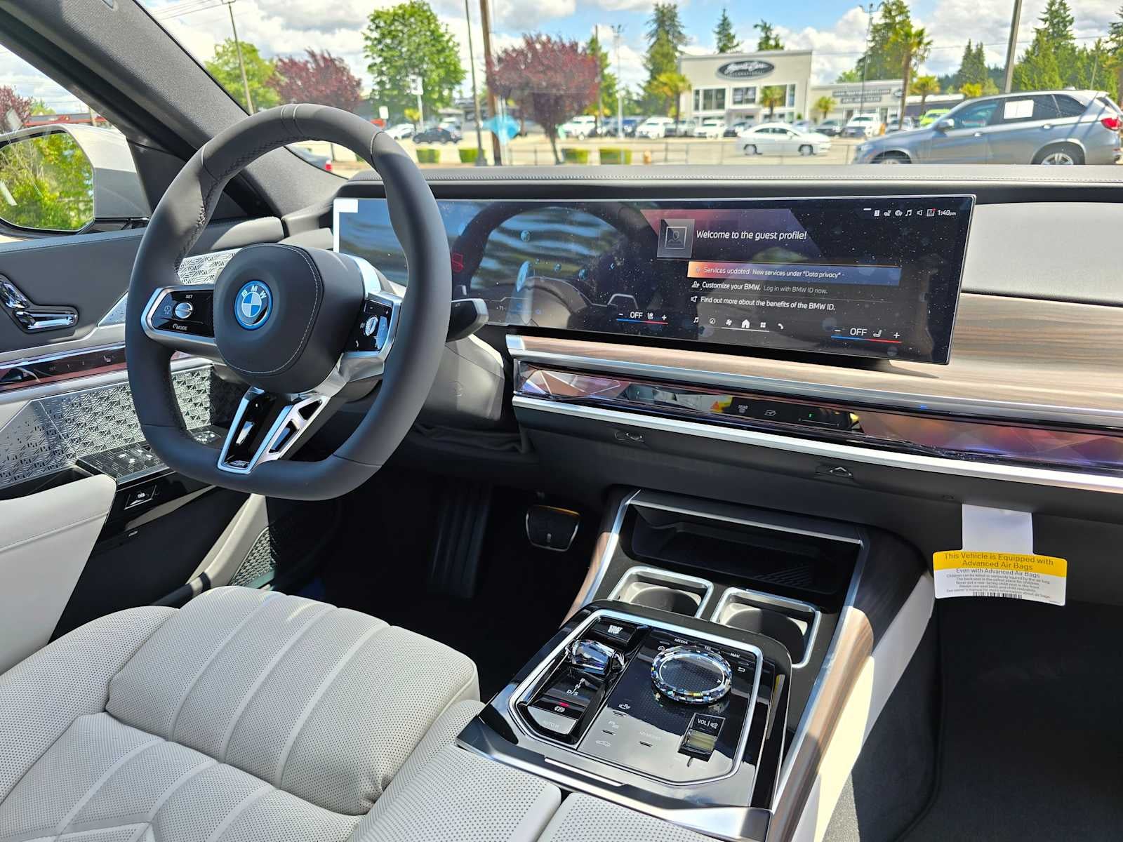 2025 BMW 7 Series 750e xDrive