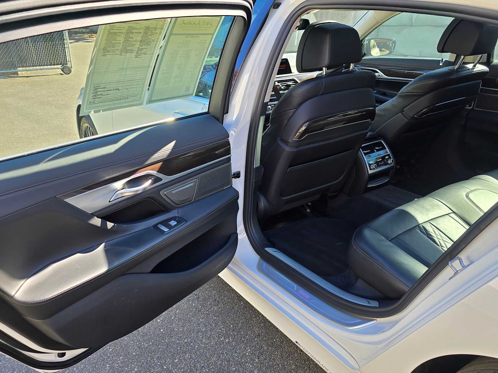 2018 BMW 750i 750i
