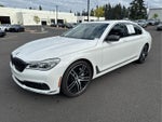 2018 BMW 750i 750i