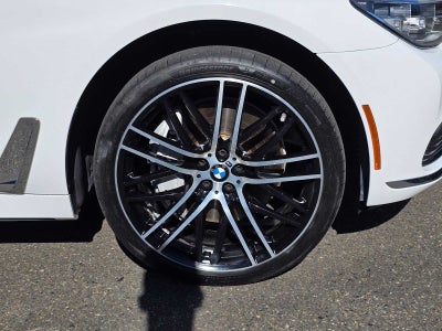 2018 BMW 750i 750i