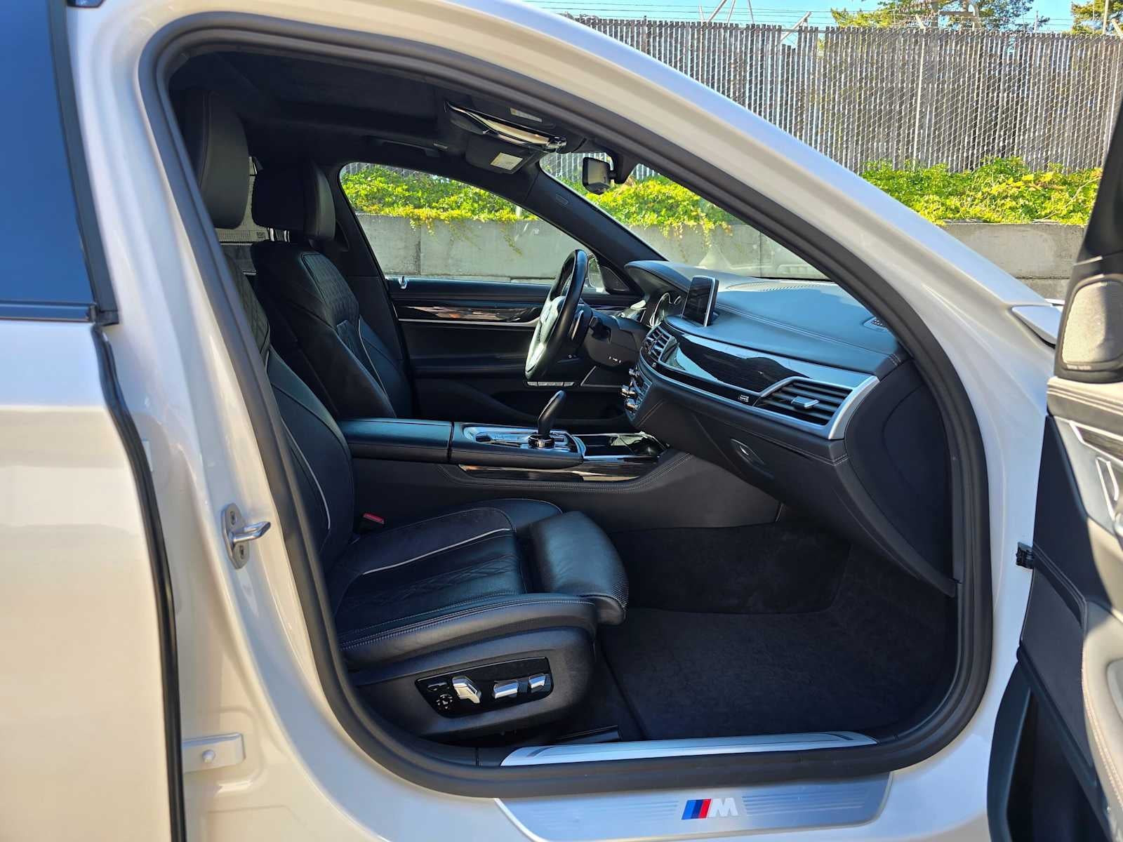 2018 BMW 7 Series 750i