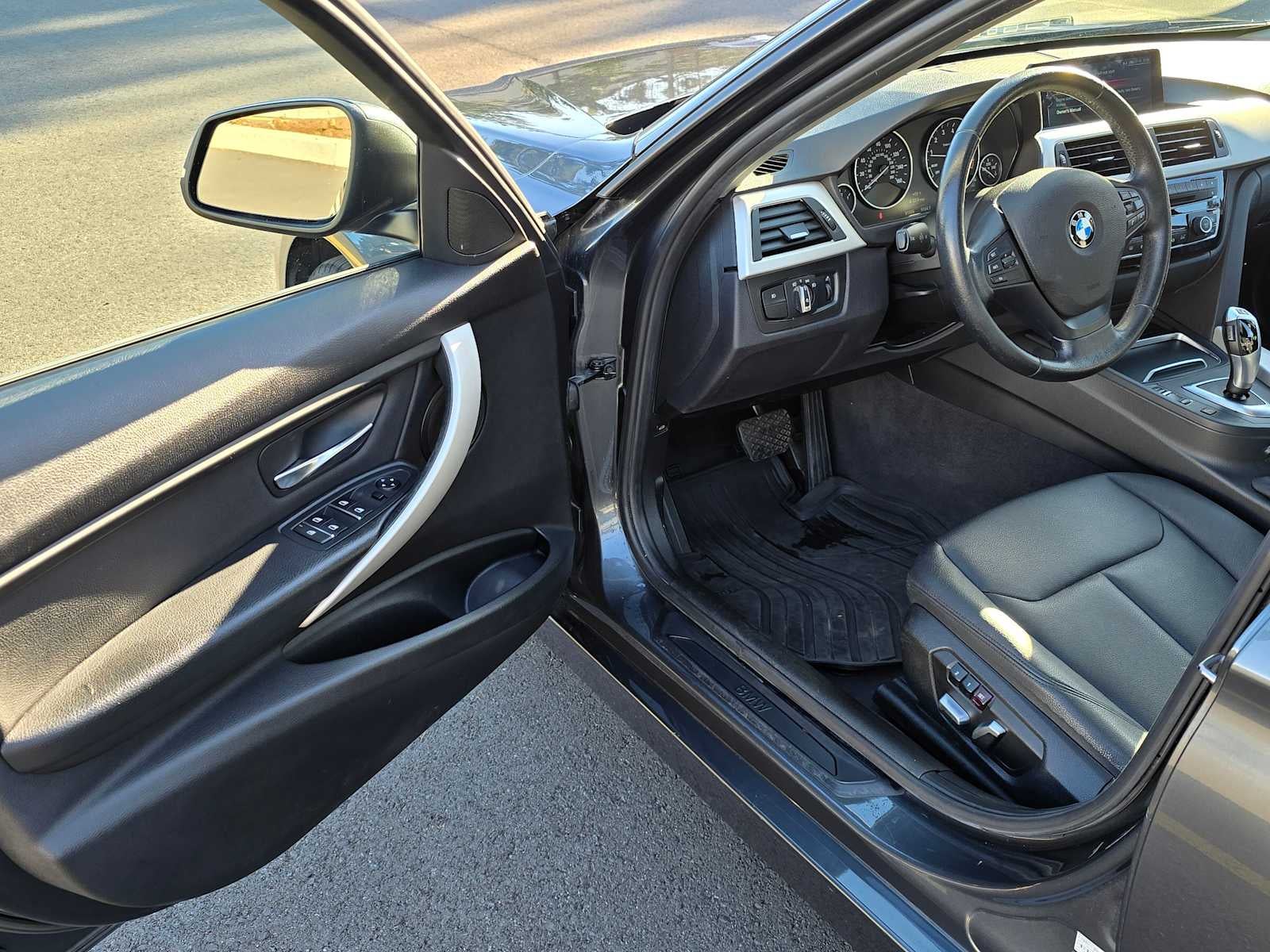 2017 BMW 320i xDrive 320i xDrive