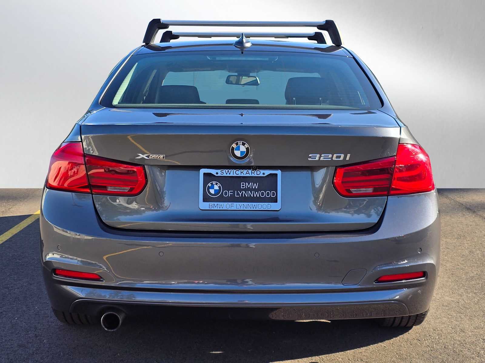 2017 BMW 320i xDrive 320i xDrive