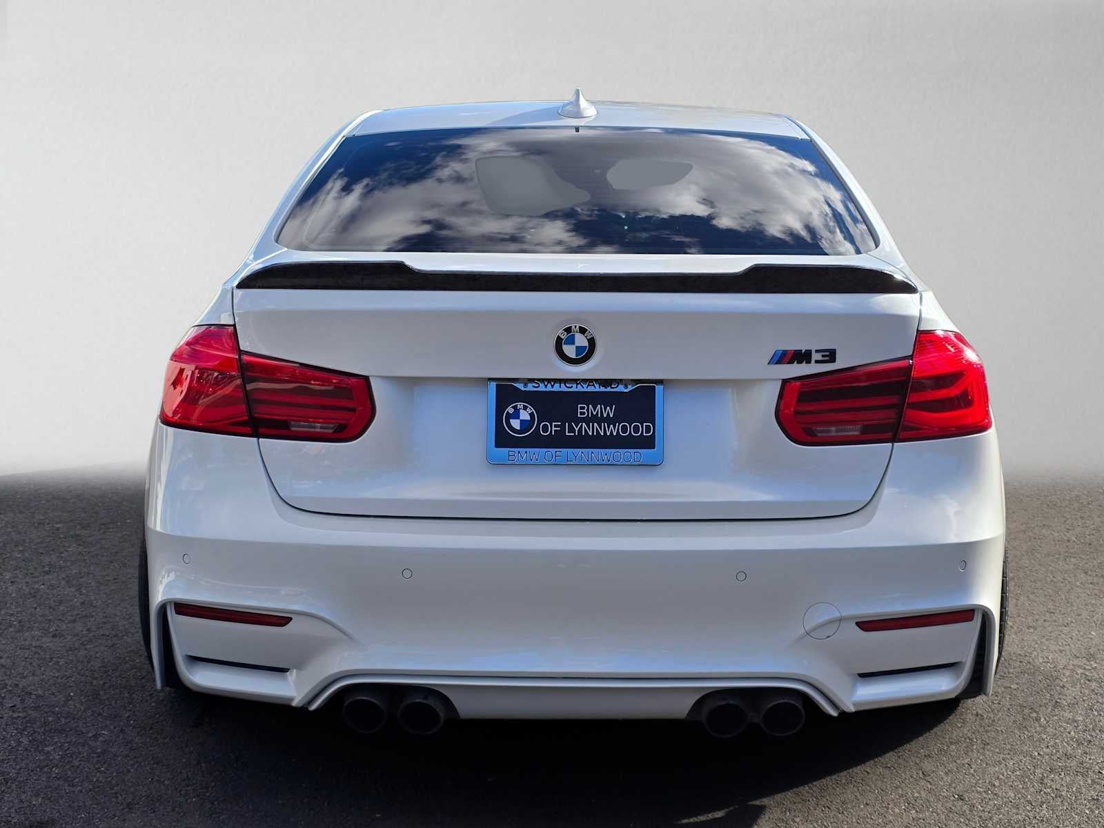 2016 BMW M3 4dr Sdn