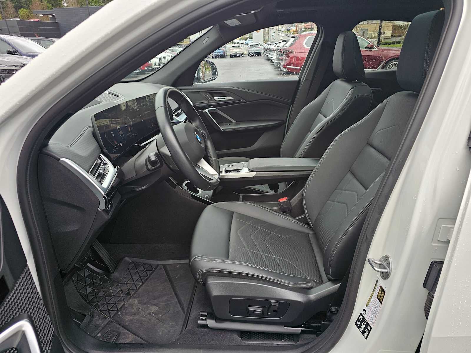 2025 BMW X2 xDrive28i xDrive28i