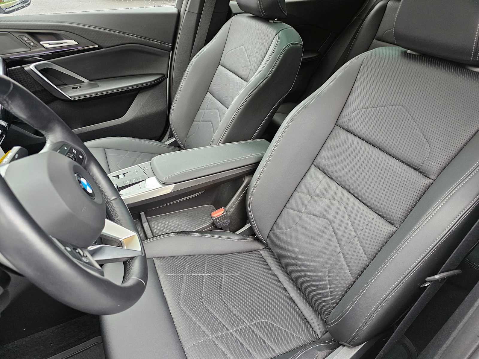 2025 BMW X2 xDrive28i xDrive28i