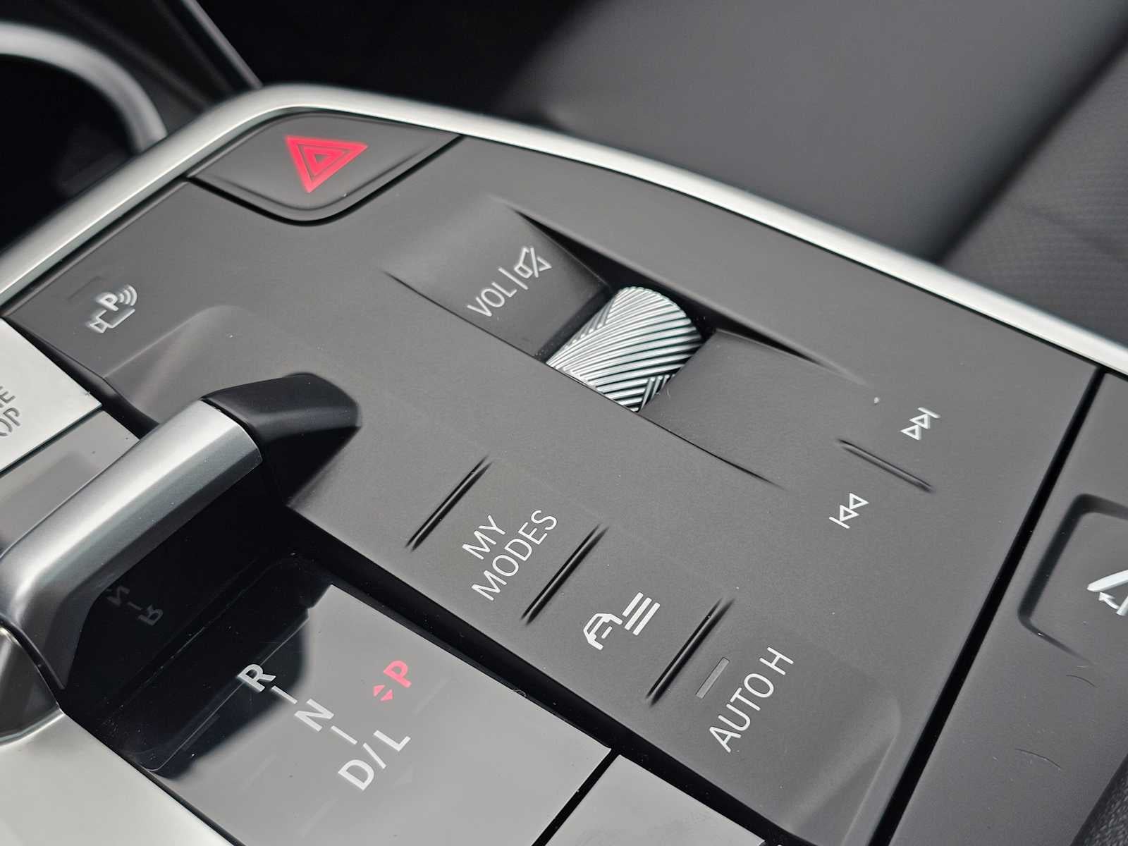 2025 BMW X2 xDrive28i xDrive28i