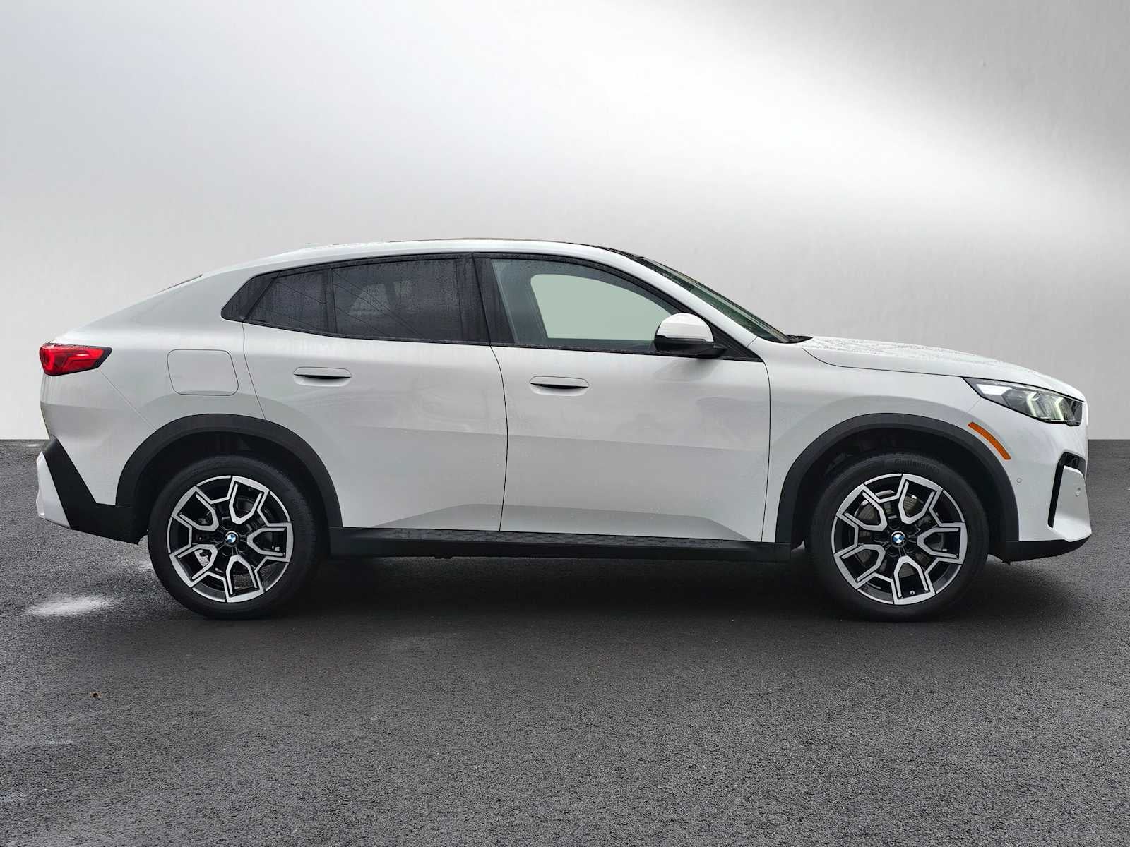 2025 BMW X2 xDrive28i xDrive28i
