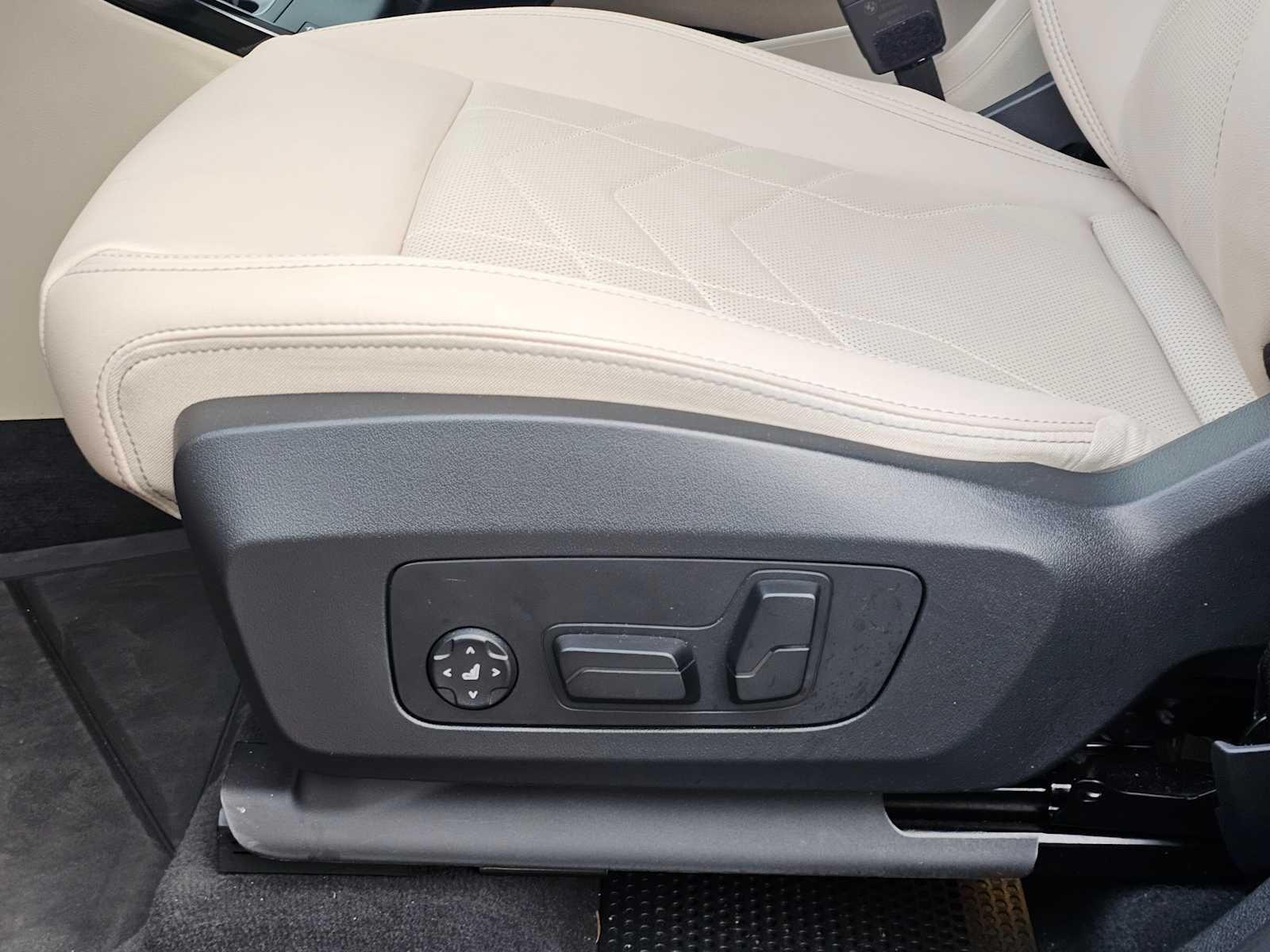 2025 BMW X1 xDrive28i xDrive28i