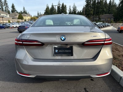 2025 BMW i5 xDrive40