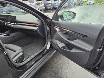 2024 BMW i5 eDrive40