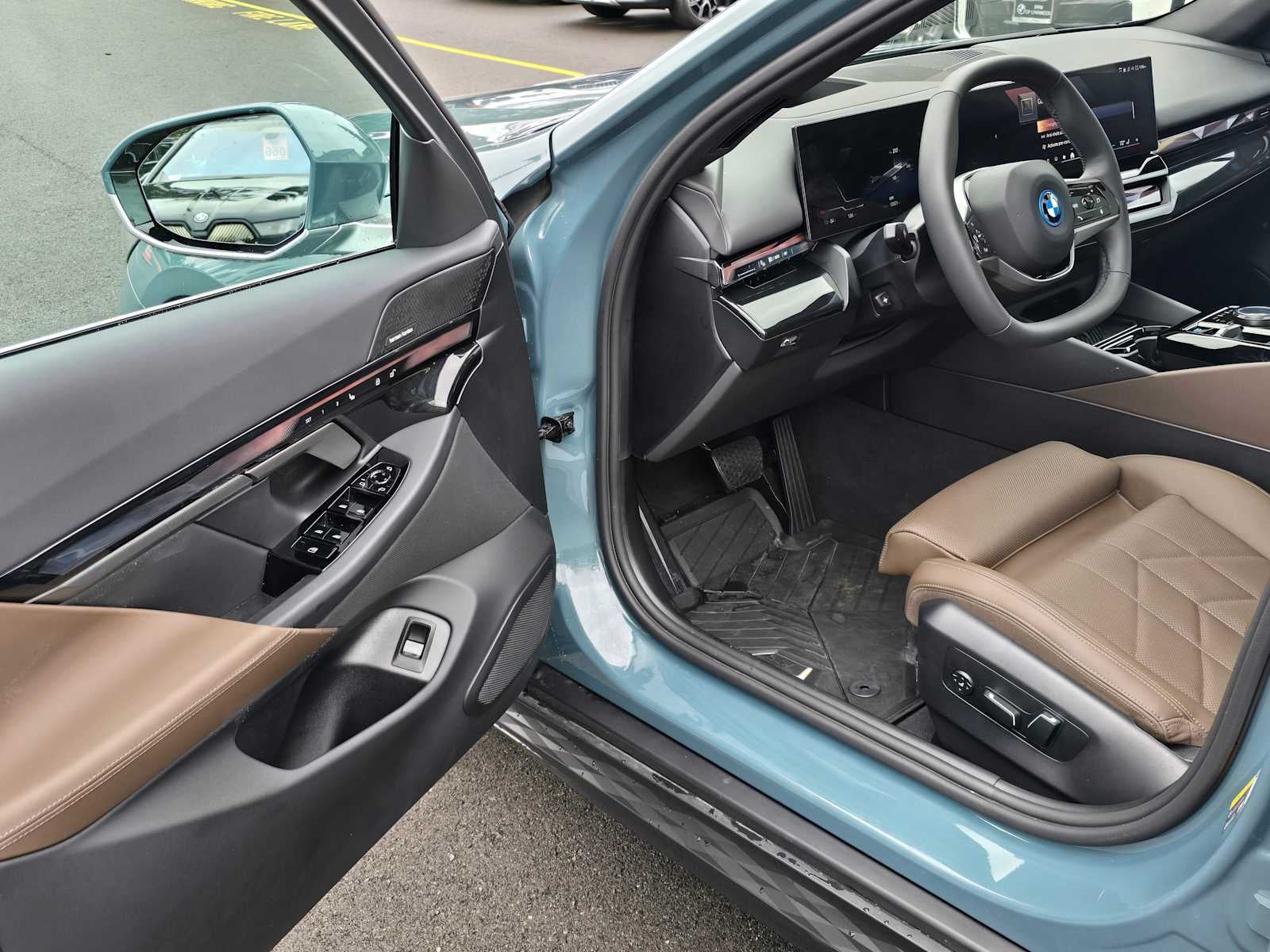 2026 BMW i5 xDrive40