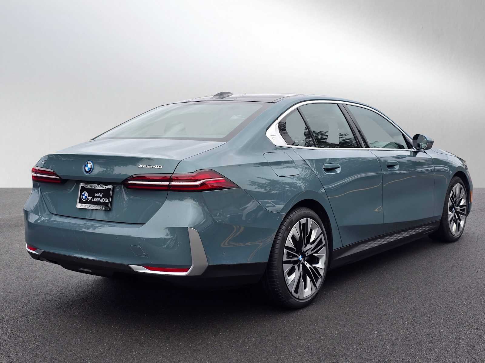 2026 BMW i5 xDrive40